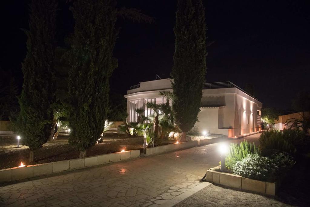 Torrelama Room & Breakfast Trani Exterior foto